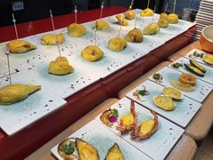 -领鲜活海鲜榴莲自助火锅(东门店)