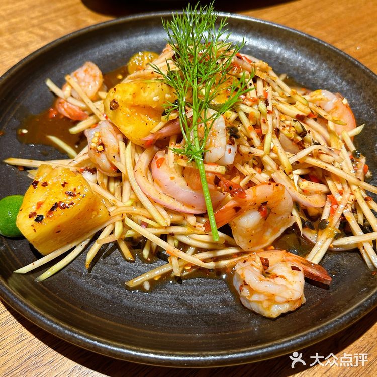 外滩漫步 呛头家云南民族菜