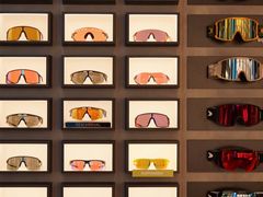 -LensCrafters亮视点·OAKLEY精选(静安嘉里中心店)