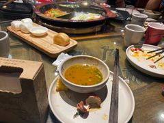 -老房老舍重庆火锅(假日城市店)