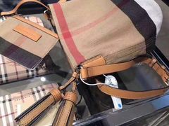 -BURBERRY(天津万象城店)
