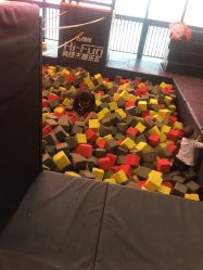 -嗨翻Hi-Fun竞技主题乐园·蹦床团建生日聚会(五棵松华熙店)