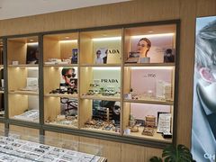 -吴良材眼镜(美罗城店)