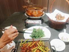 -鸽子侯·家宴·平价海鲜(市图书馆店)