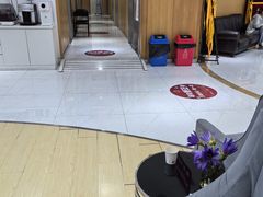 -雅悦齿科(顾村公园店)