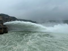 -黄河小浪底水利枢纽风景区
