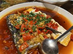 -头上红煨盐鸡·非遗院子餐厅