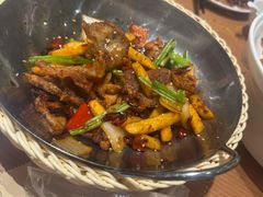 香辣干锅牛蛙-避风塘·老港味餐厅(虹口龙之梦店)