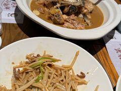 -黄泥岗·地道湖北菜(奥特莱斯店)