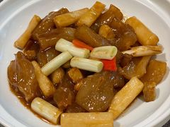 葱烧牛筋煲-御花园·粤菜·海鲜火锅(中山公园店)