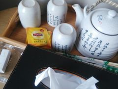 -铂逸梦秦酒店(横店梦幻谷店)