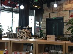 -汽车博物馆主题餐厅