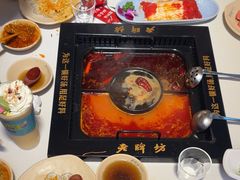 -老牌坊云南鱼豆花火锅(哈西万达店)