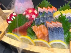 -鼎泰亨·海鲜牛肉餐厅(滨江店)