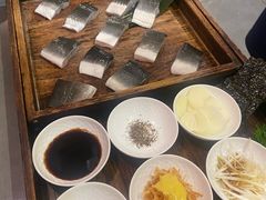 -围炉肉舍•炭烤活鳗•丹东海鲜烤肉(步行街店)