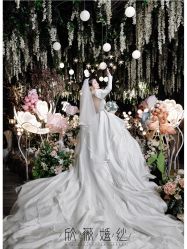 -欣薇婚纱(新源乐汇城店)