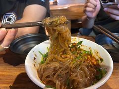 -万记麻辣烫国展总店
