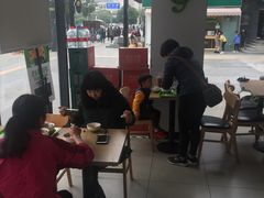 -老乡鸡(武汉中南梅苑小区地铁站店)