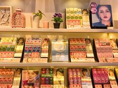 -4iNLOOK美瞳店(上海日月光中岛店)
