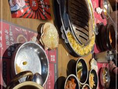 -青瓦炭韩潮烤肉(花园道店)