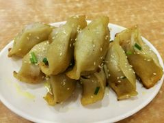牛肉鍋貼-小姜锅贴(凤凰街店)