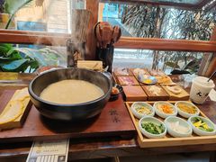 -银米·云南传统过桥米线(双廊黑金冠店)