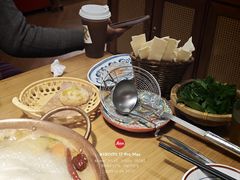 -洱火云南酸菜牛肉火锅(石景山当代商城店)