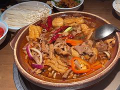 -蔡婶牛腩牛杂煲(长安万科店)