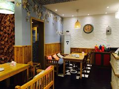 -乌镇那一年小院主题餐厅(甘泉西路店)