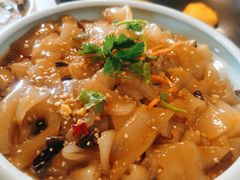 -锅老头海鲜铁锅炖
