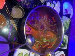 -唯爱KTV聚会餐厅(仙林东城汇店)