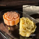 秋日傍晚的老别墅咖啡馆