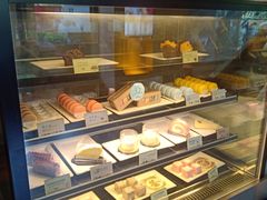 面包甜点陈列柜-麦当劳(友谊路得来速店)