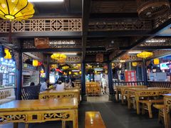 -八一路好吃街(雨田商务大厦店)