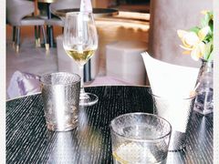 -wineapp葡萄酒餐吧(外滩金融中心店)