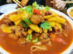 新疆大盘鸡-西域美食兰州老马拉面(顺沙路辅路店)