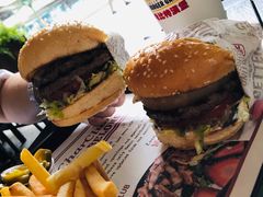 -The Habit Burger Grill 哈比特汉堡(爱琴海店)