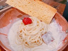 -I HOLIC艾豪丽披萨(KKone店)