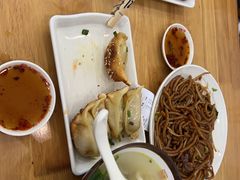 -小姜锅贴(凤凰街店)