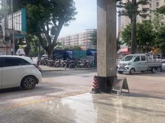 -丽都酒店(湛江吴川第三中学店)