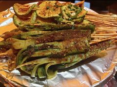 -何师烧烤Pro ·江湖川菜·小龙虾·精酿(太古里旗舰店)