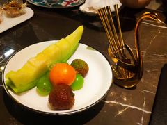 餐前果盘-海派悦庭·海胆烧麦·新融合菜(凯德广场店)