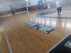 -梦想之巅·青少年篮球·羽毛球·培训中心(西站店)