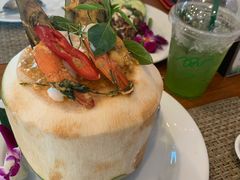 -Chom Cafe and Restaurant