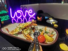 香焗龙虾配自制黑松露酱-上海苏宁宝丽嘉酒店·Cafe Bellagio西餐厅