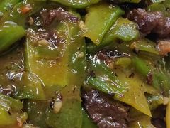 凉瓜炒牛肉-聚丰农庄