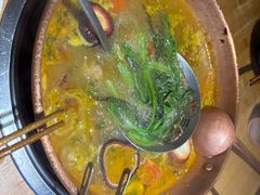 -洱火云南酸菜牛肉火锅(石景山当代商城店)