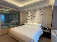 -上海宝华万豪酒店