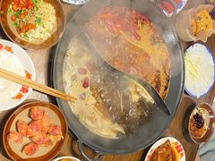 -萍姐火锅·公路夜市(武汉首店)