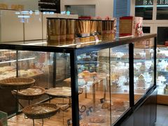 面包甜点陈列柜-金凤成祥(旧宫二店)
